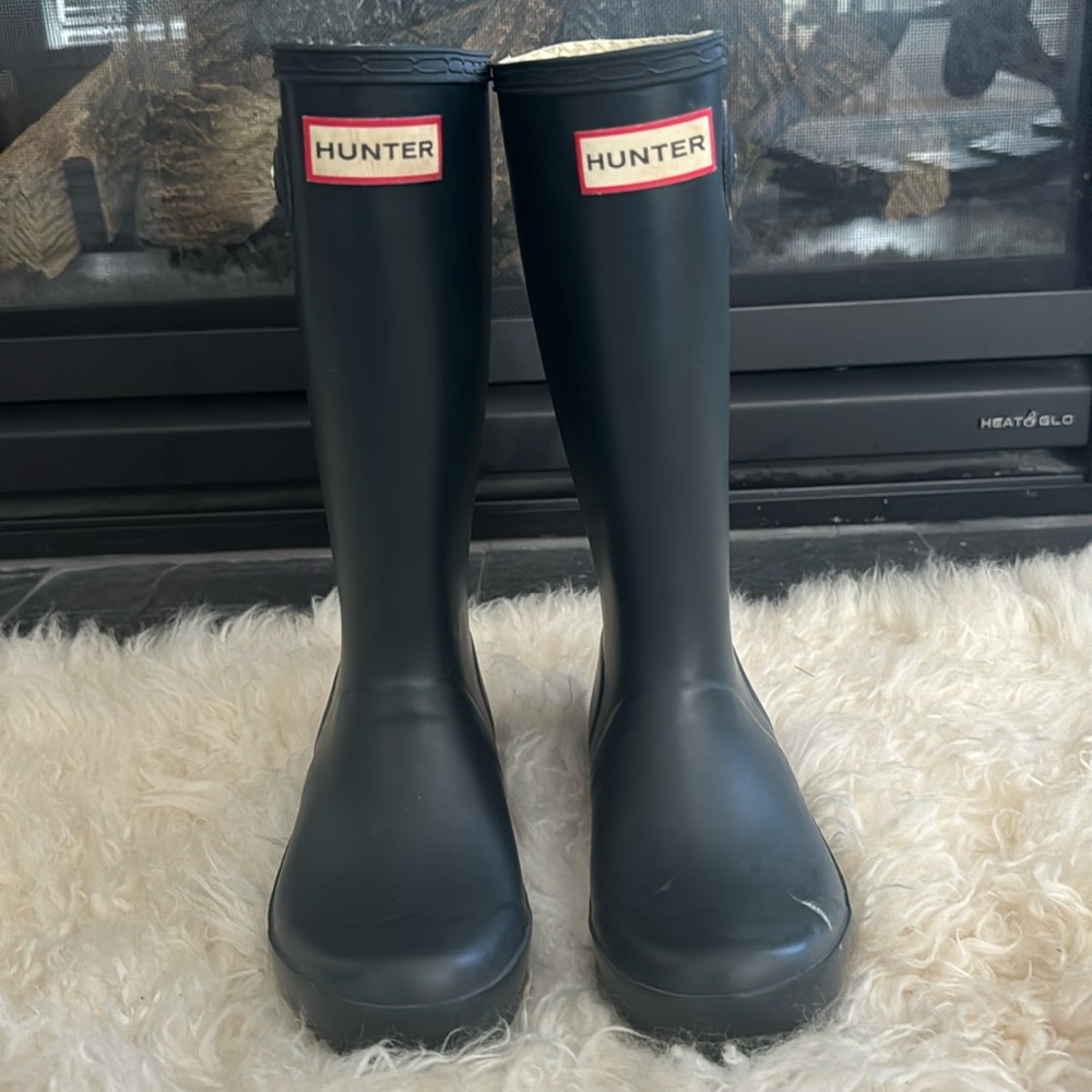 Hunter Kids Black Rain Boots with Red Logo
